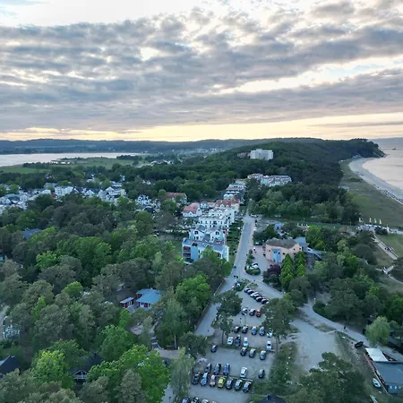 Zu Haus In Der Ferne *